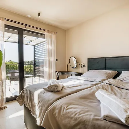 ヴィラ Sofija Tar *