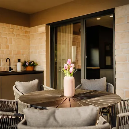 Sofija Tar Villa Tar-Vabriga