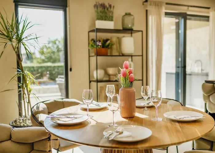 ヴィラ Sofija Tar