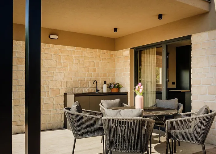 ヴィラ Sofija Tar